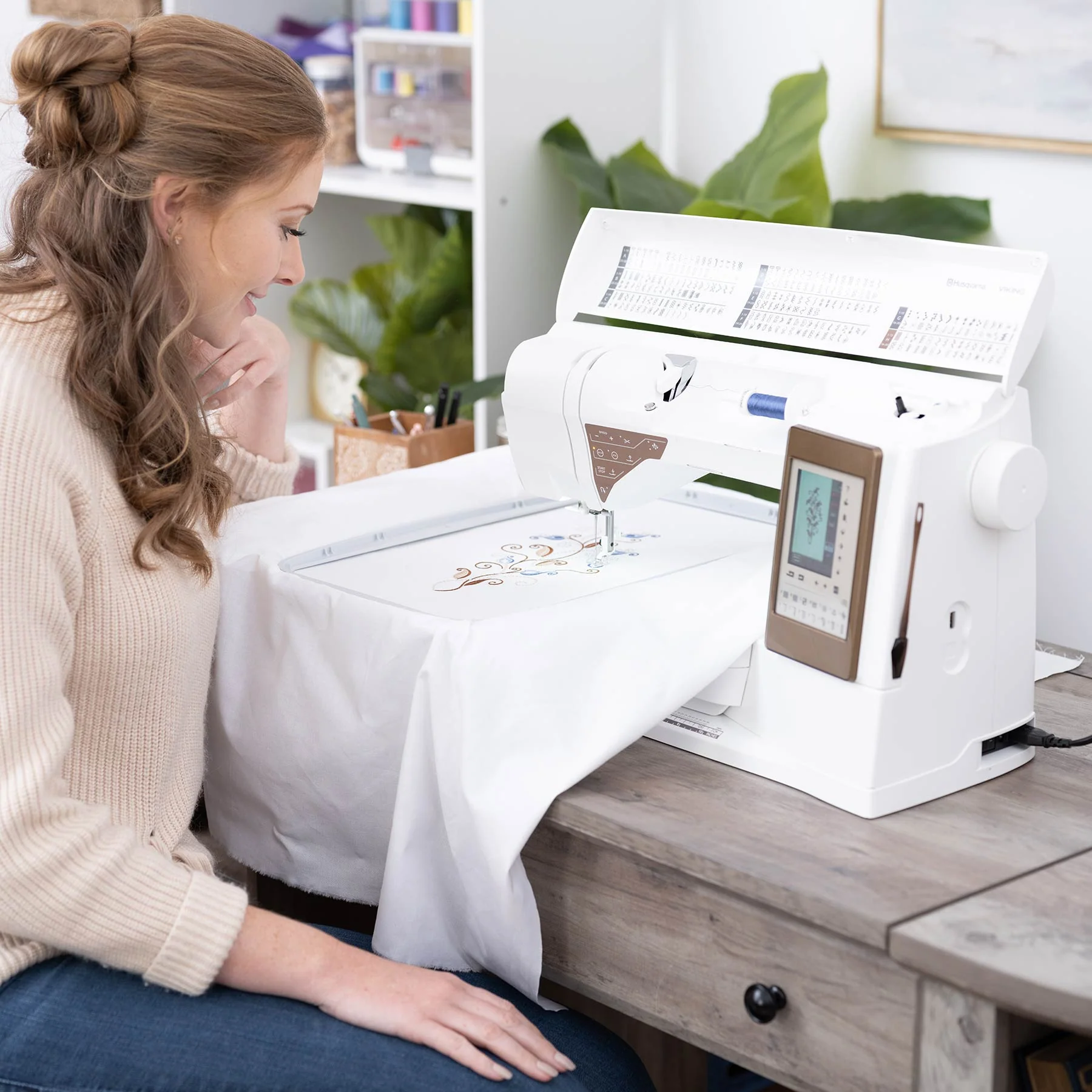 HUSQVARNA® VIKING® DESIGNER TOPAZ™ 50 Sewing & Embroidery Machine - Image 6