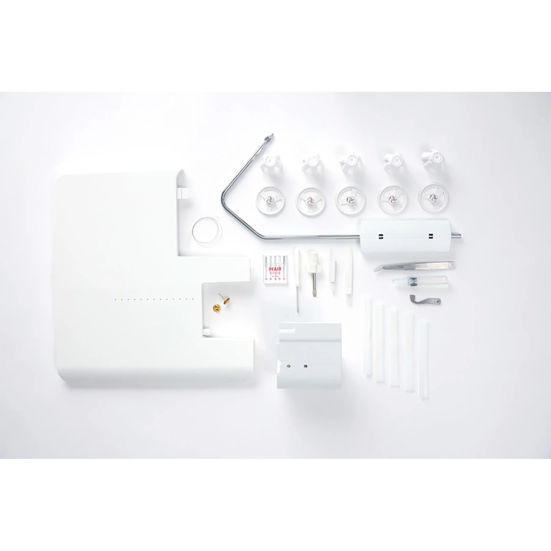 PFAFF® admire™ air 6000 Coverlock Machine - Image 11