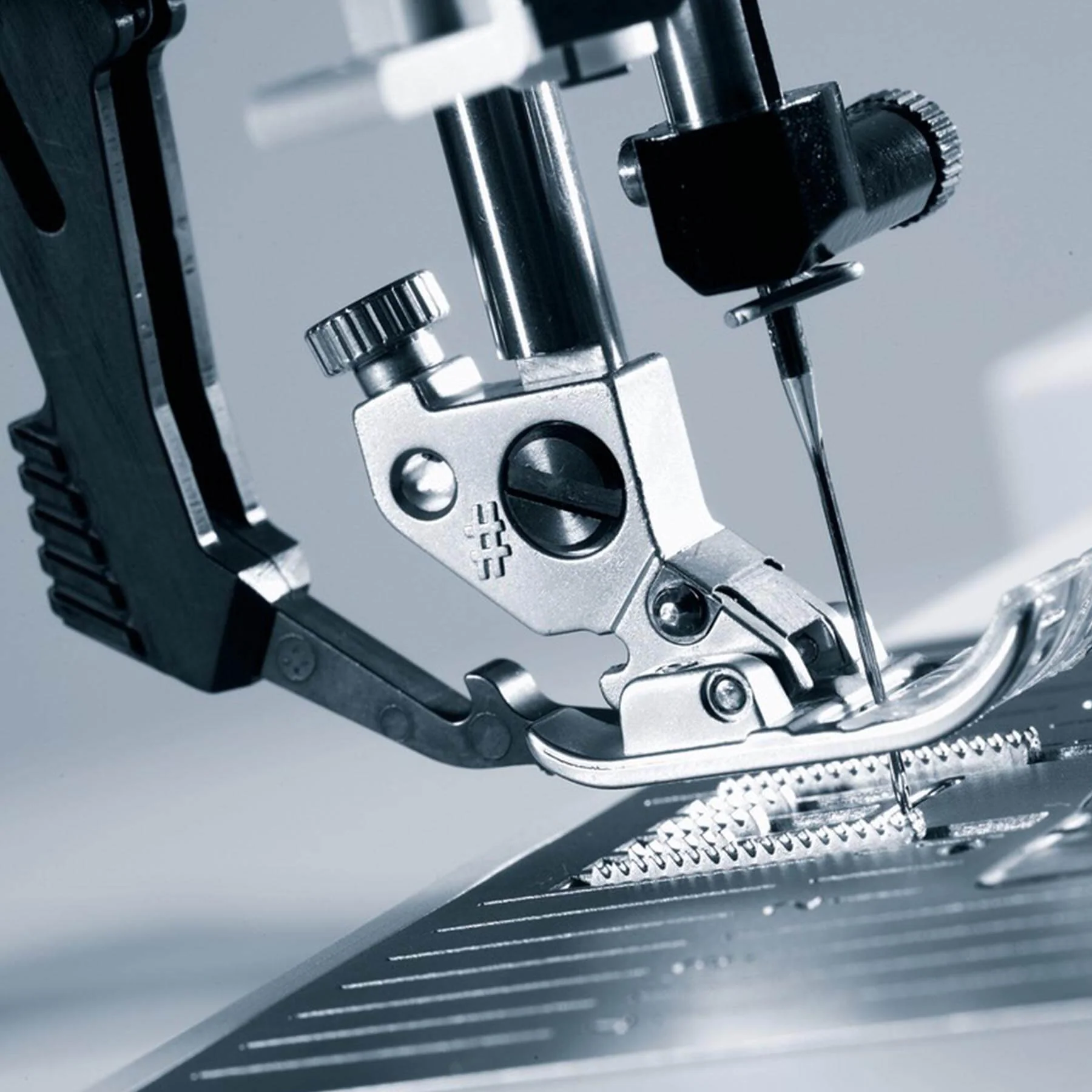 PFAFF® ambition™ 610 Blue Sewing Machine - Image 5